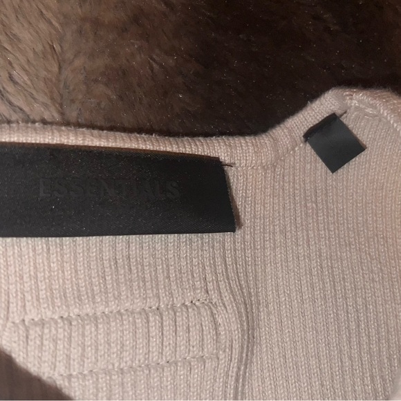 FEAR OF GOD ESSENTIALS
Taupe Patch Tank Top - Picture 5 of 7